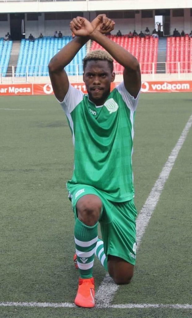 الوداد الرياضي يدخل سباق ضم نجم موتيمبا الكونغولي