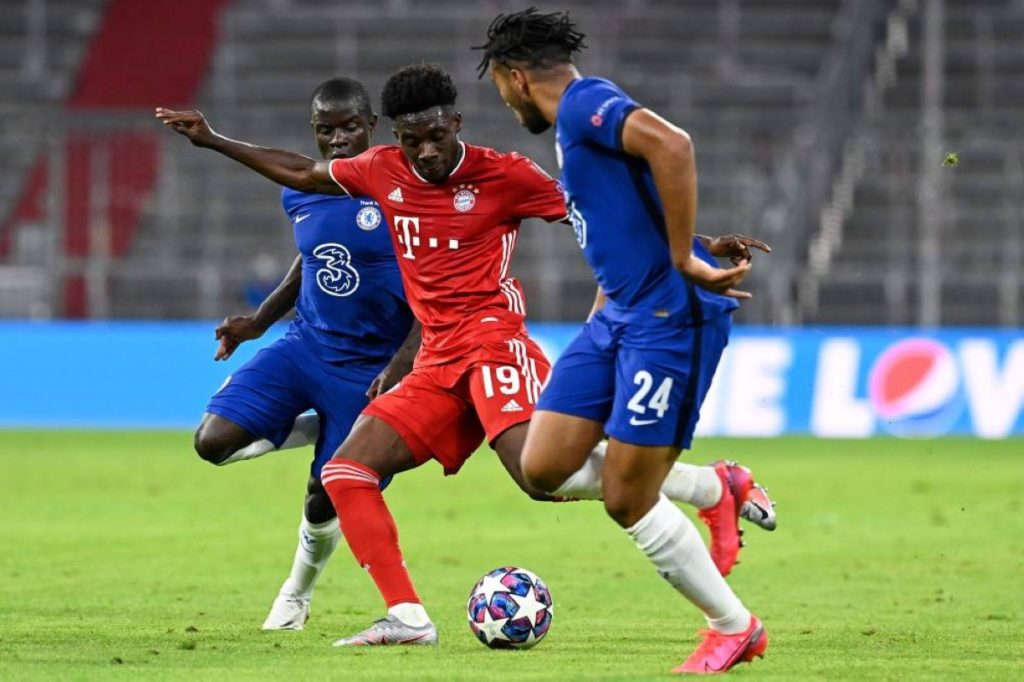 مفاوضات متقدمة بين ناديي بايرن ميونخ وتشيلسي بخصوص كالوم هودسون أودوي