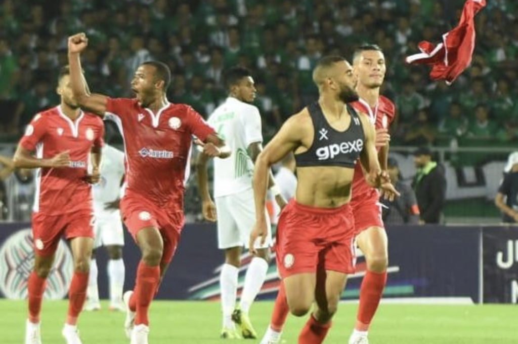 مهاجم الوداد الرياضي إلى الدوري القطري بمليارين