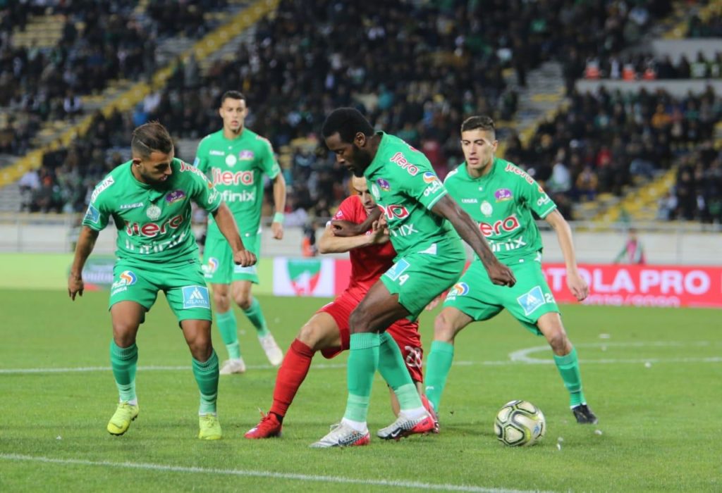 نجم الرجاء الرياضي يرفض التجديد للنسور ويقترب من الوداد