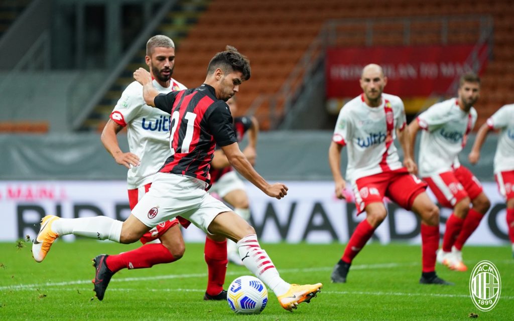 باولو مالديني المدير التقني لميلان يسابق الزمن لشراء أحد لاعبي ريال مدريد