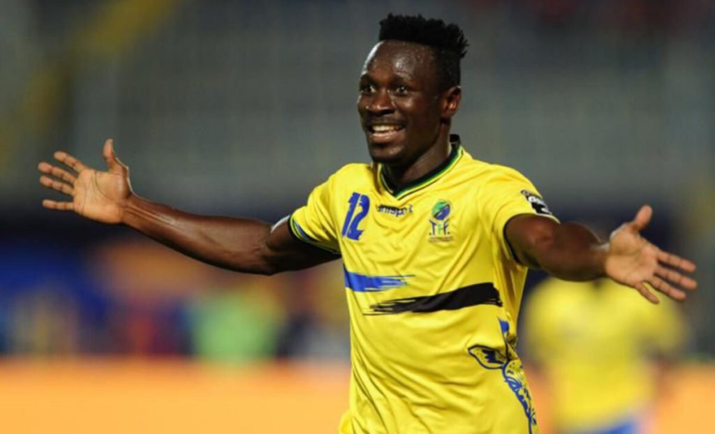 توقيع سيموند مسوفا للوداد المغربي يتربع على عرش “الطوندونس التنزاني” والجماهير تعتبره حدث تاريخي