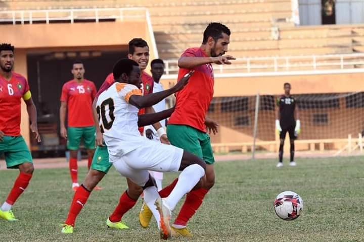 مدافع المنتخب المغربي يوقع للوداد الرياضي