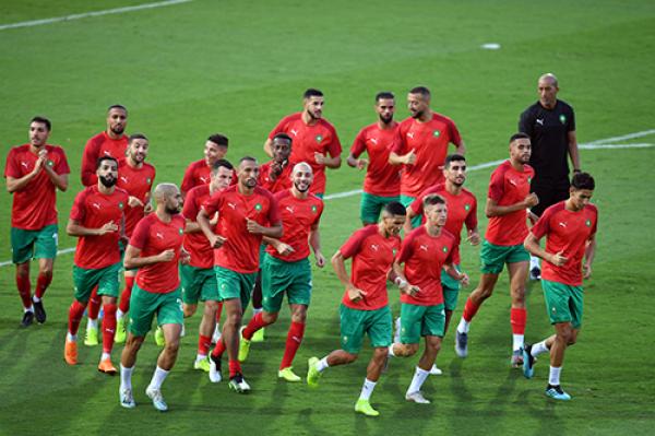 نجم ميلوول الإنجليزي يفضل الانضمام لمنتخب المغرب واللعب للأسود، بدلًا من الفراعنة