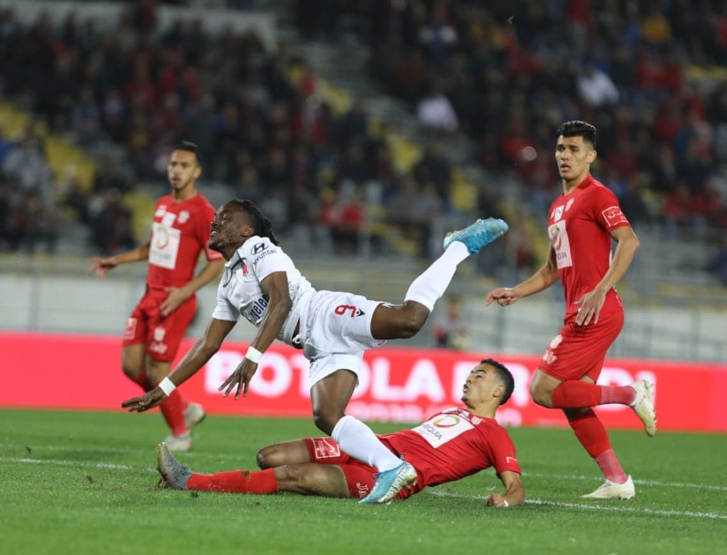 نادي الوداد الرياضي يقدم على محاولة أخيرة للتعاقد مع نجم الدوري المغربي