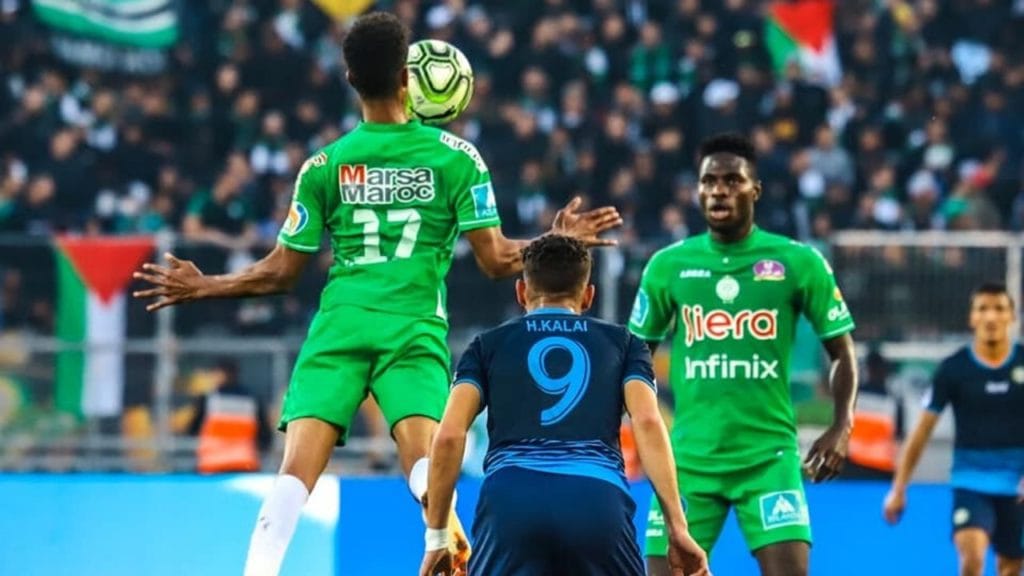 الرجاء الرياضي يحسم في مشاركة المهاجم الدولي الكونغولي بين مالانغو