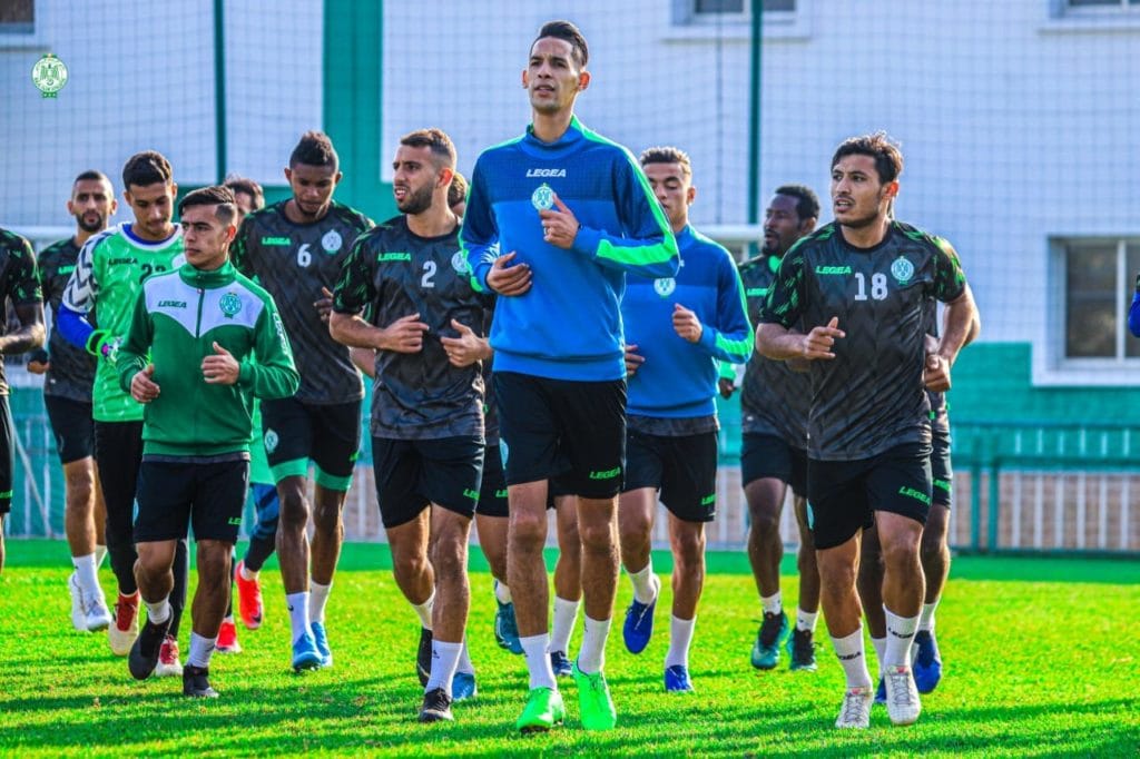 الرجاء الرياضي يبحث عن بديل نجمه المهاجم الحافيظي