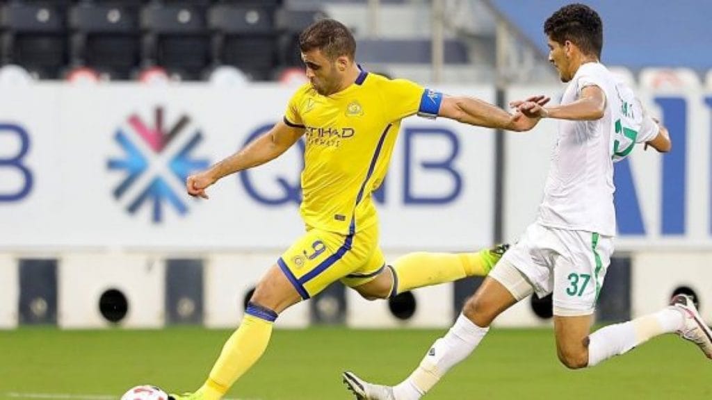 لجنة الانضباط تصدر عقوبتها في حق المهاجم المغربي لاعب نادي النصر عبد الرزاق حمد الله