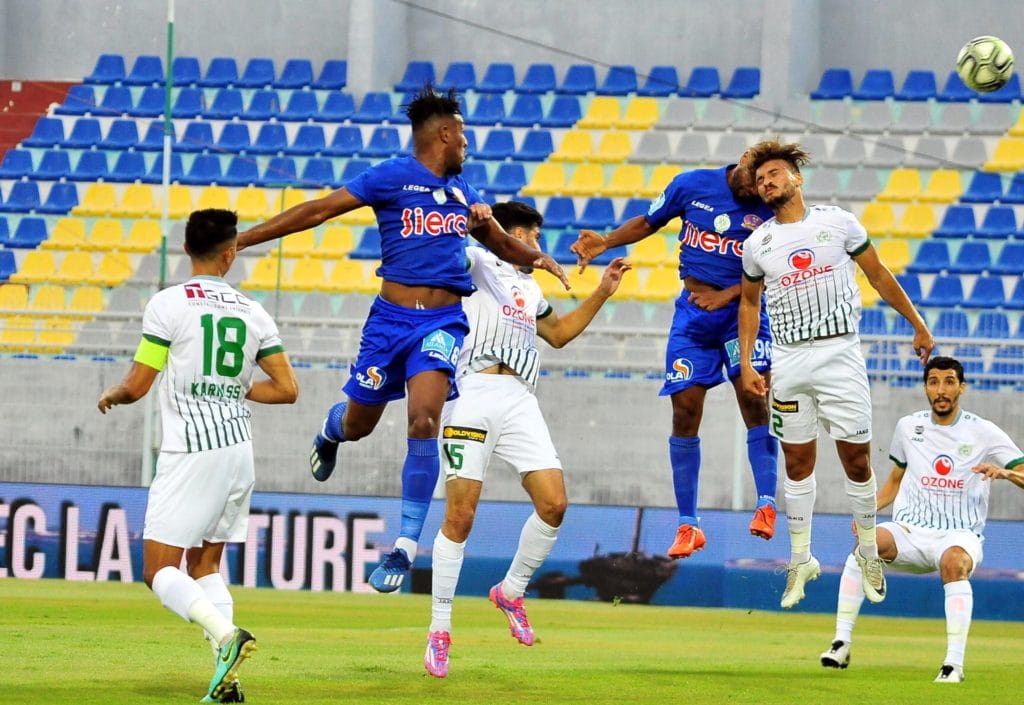 أزمة الرجاء الرياضي تزاز قبل موقعة الدفاع الحسني الجديدي وغيابات وازنة للاعبي الفريق