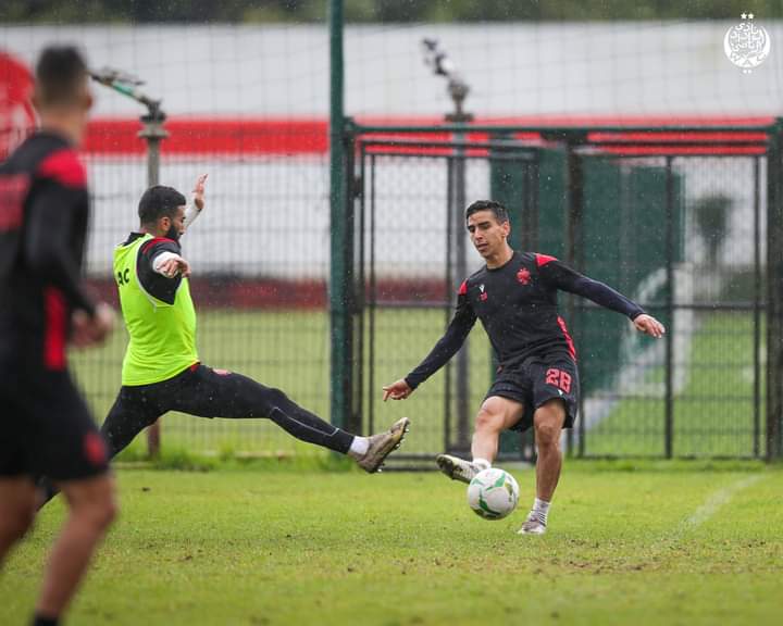 التونسي فوزي البنزرتي قرارا مفاجىء وصارم من التونسي فوزي البنزرتي للاعبي الوداد الرياضي