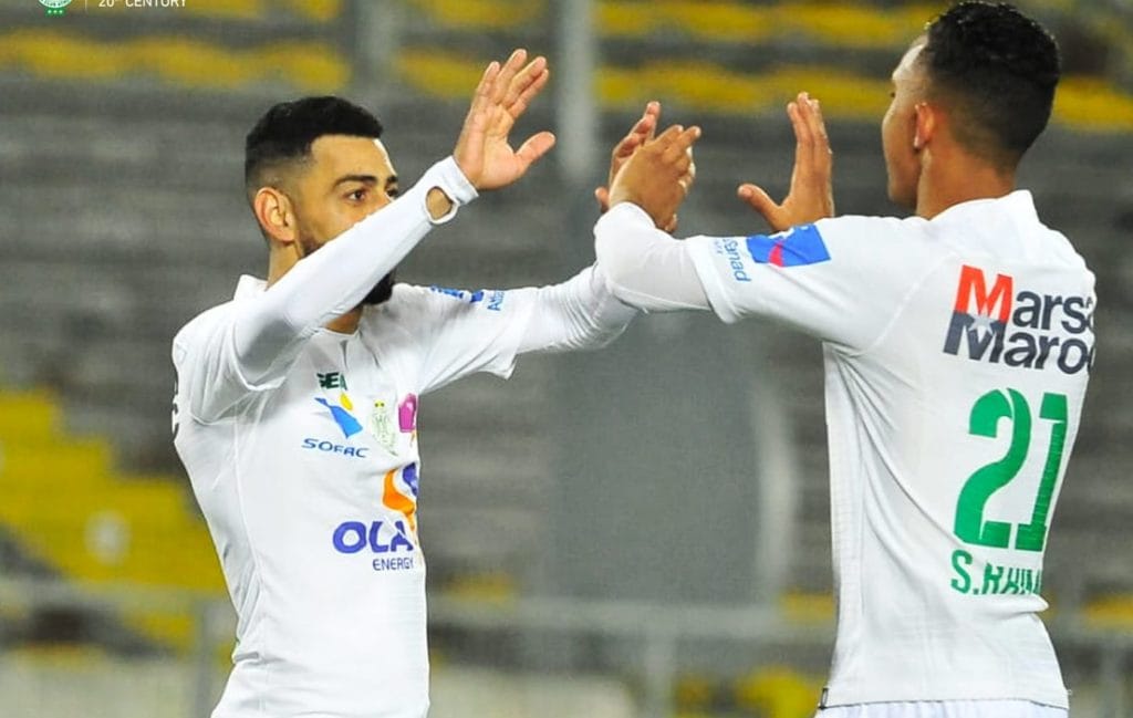 فريق سانت إيتيان فرنسي  يقترب من حسم صفقة نجمي الرجاء الرياضي المغربي