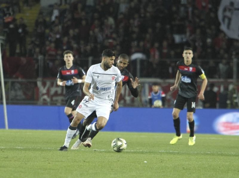 الدوري المغربي فريق المغرب التطواني يصدم الوداد الرياضي بقرار مفاجىء