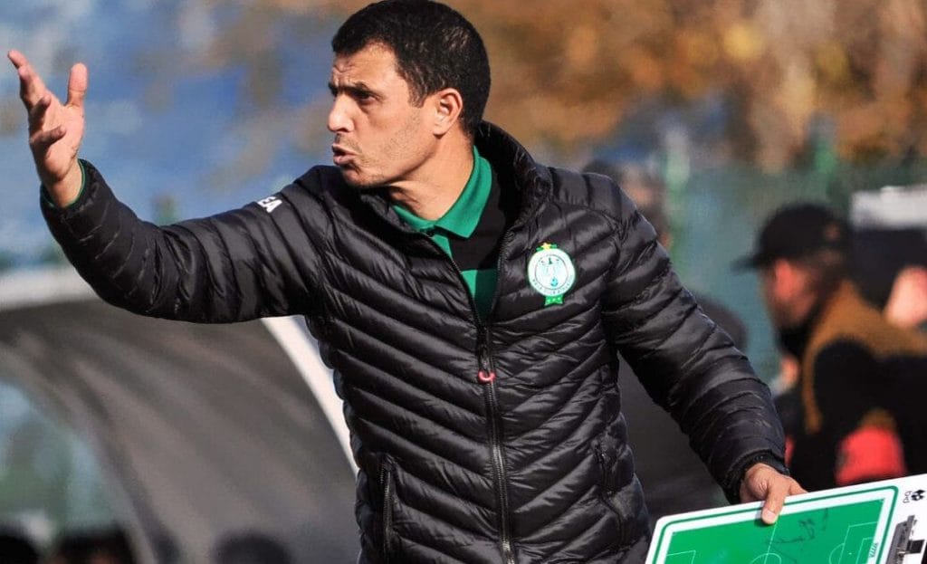 جمال السلامي يورط إدارة الرجاء الرياضي والأندلسي يجتمع معه