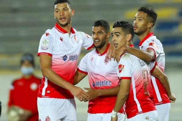 إلحاق 5 لاعبين بفريق أمل الوداد الرياضي التونسي فوزي البنزرتي مدرب الوداد الرياضي يلحاق 5 لاعبين بفريق أمل الوداد الرياضي