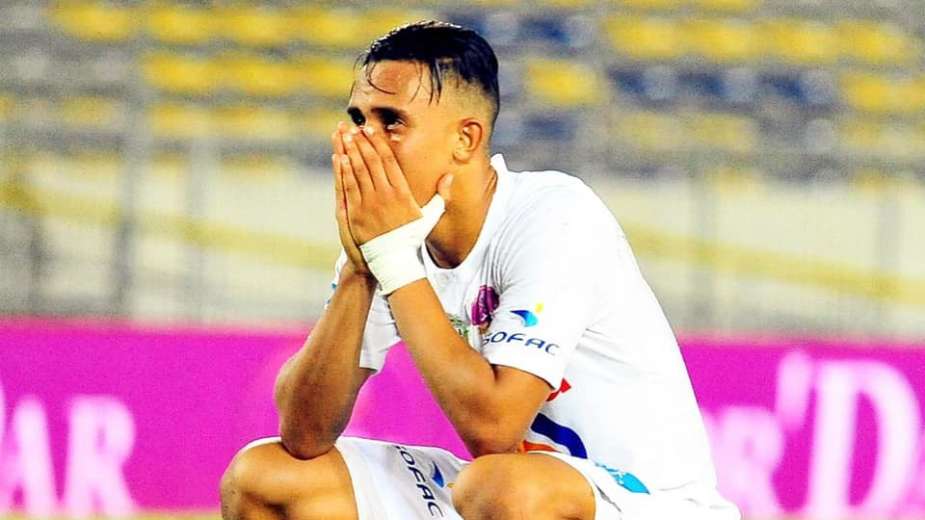 إتفاق أولي يقضي بانتقال المهاجم سفيان رحيمي من الرجاء الرياضي مقابل 5 مليون دولار