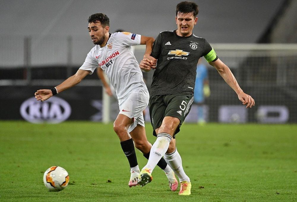 منير الحدادي مهاجم إشبيلية الإسباني إلى الدوري الإنجليزي الممتاز