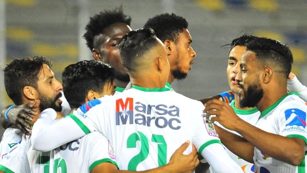 فريق الرجاء المغربي إلى نهائي بطولة الكونفيدرالية الإفريقية، على حساب بيراميدز المصري