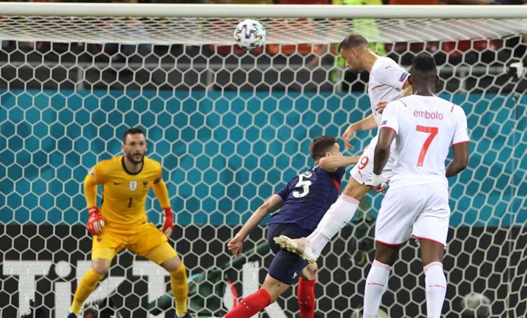 منتخب سويسرا يفجر مفاجأة مدوية بإقصاء نظيره الفرنسي بطل العالم