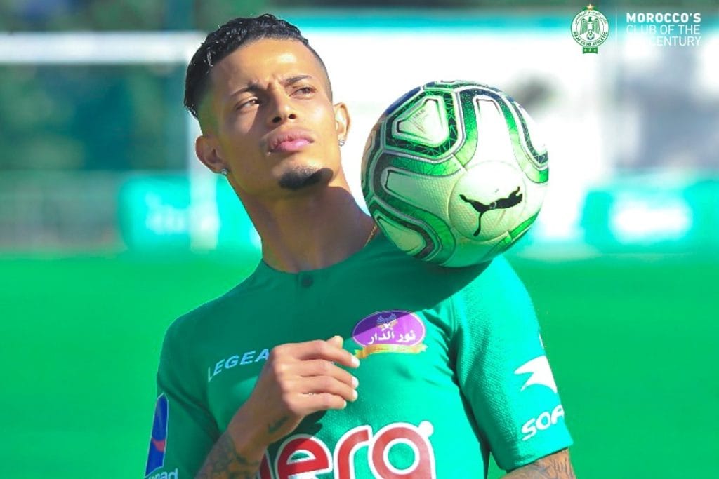 فريق الرجاء الرياضي ينهي علاقته باللاعب المهاجم وائل نوح السعداوي