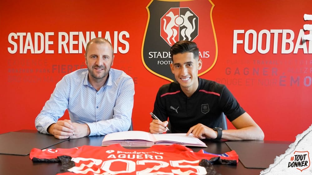 حتى عام 2025 نادي ستاد رين الفرنسي، يومه الجمعة عن تجديد تعاقده، مع المدافع الدولي المغربي نايف أكرد، حتى عام 2025