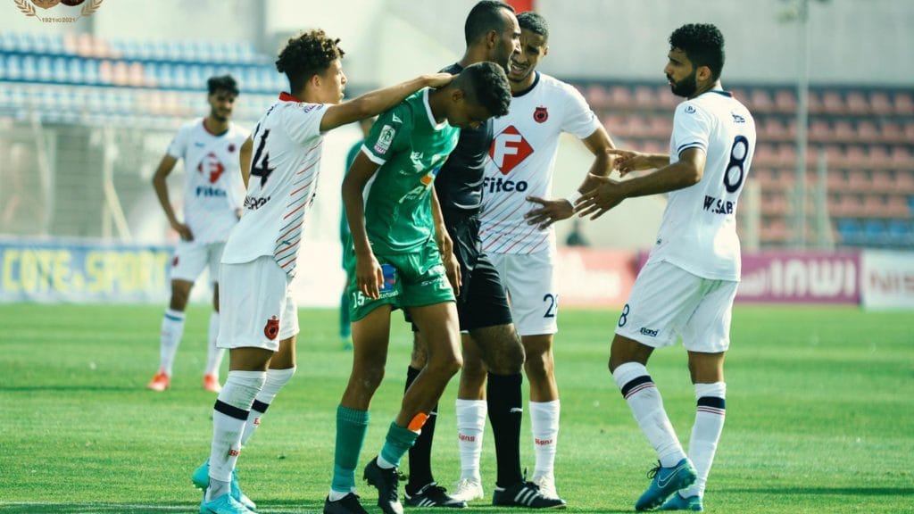 الرجاء الرياضي يقترب من حسم صفقتي أفضل لاعبي الدوري المغربي