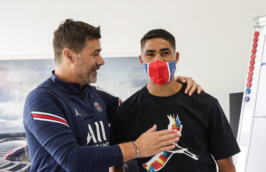 سؤال غريب وغير متوقع من أشرف حكيمي لماوريسيو بوكيتينو مدرب باريس سان جيرمان