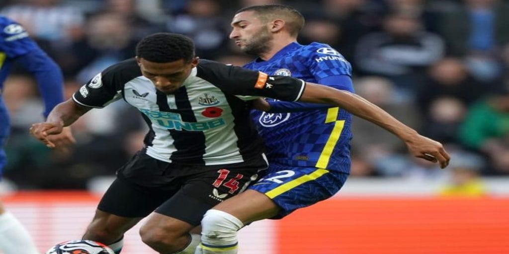 الصحافة تنتقذ المغربي حكيم زياش لاعب تشيلسي الإنجليزي بعد إصابة جماهير البلوز بالإحباط