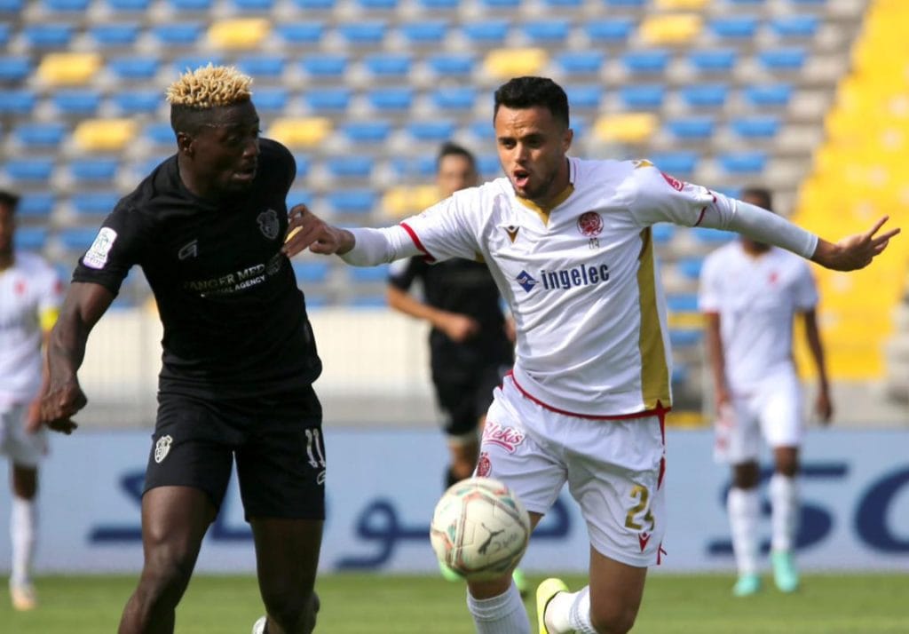 نجم نادي اتحاد طنجة أكسل مايي يقترب من التوقيع لأحد الأندية البيضاوية