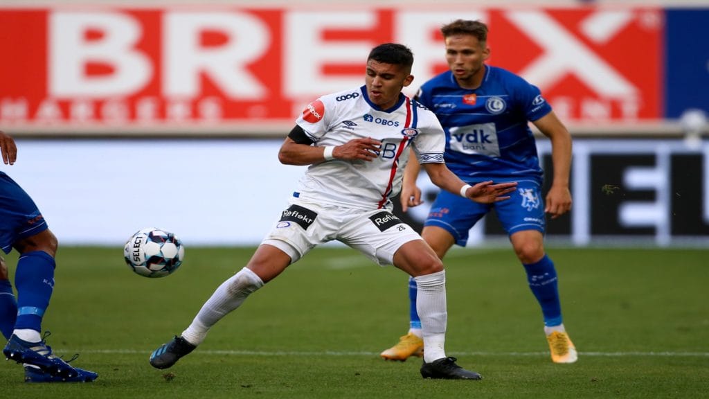 وحيد حاليلوزيتش مدرب المنتخب الوطني يخطط لضم أسامة الصحراوي لخلافة حكيم زياش