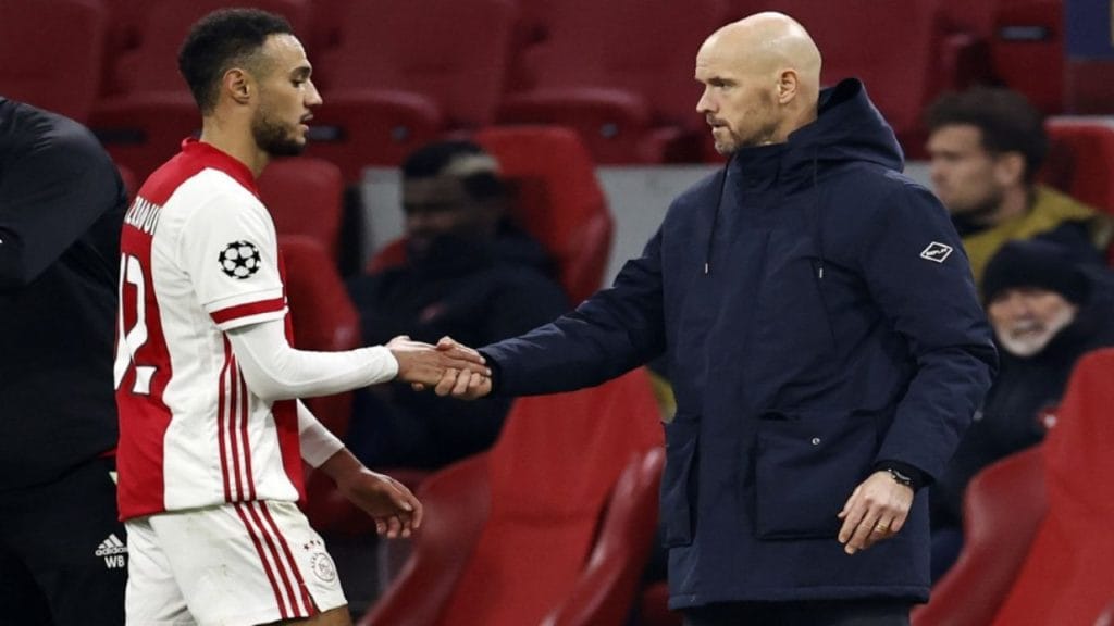 النجم المغربي نصير مزراوي يحسم مصيره مع نادي أياكس الهولندي