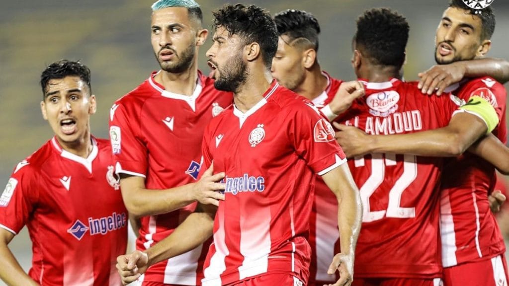 وليد الركراكي مدرب الوداد الرياضي يستقر على بديل الظهير الأيمن أيوب عملود أمام الدفاع الجديدي