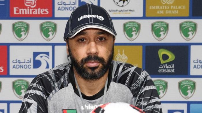 نادي الإمارات يعلن عن إقالة المغربي طارق السكتيوي مدرب الفريق الأول لكرة القدم