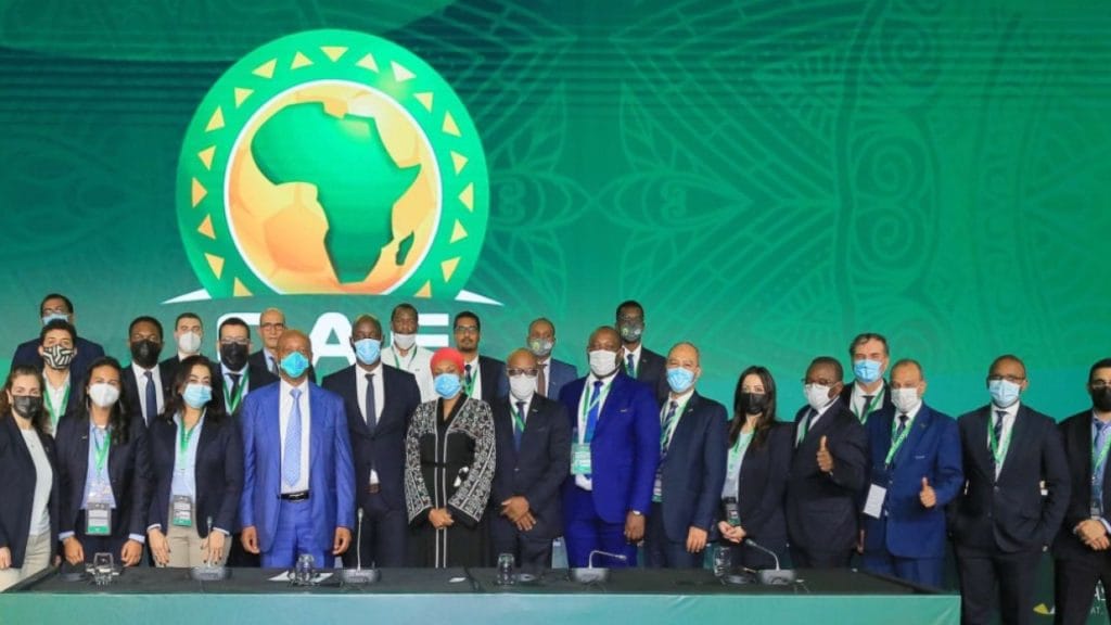 المكتب التنفيذي للكاف يحسم مصير أمم إفريقيا بالكامرون