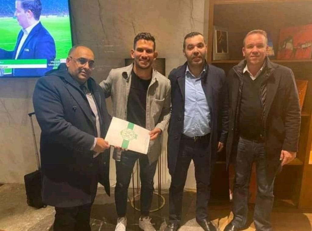 تعاقد الرجاء الرياضي بشكل رسمي مع مروان فخر حارس مولودية وجدة