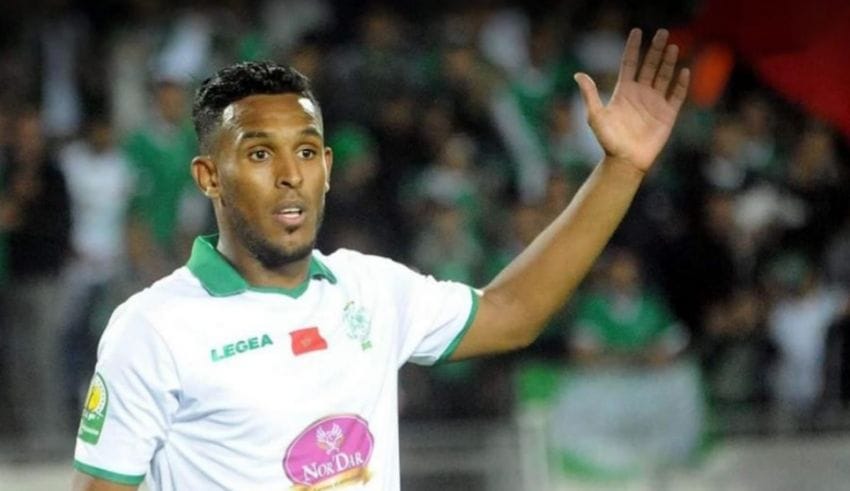 الدولي الليبي سند الورفلي يجر الرجاء الرياضي لغرامة كبيرة