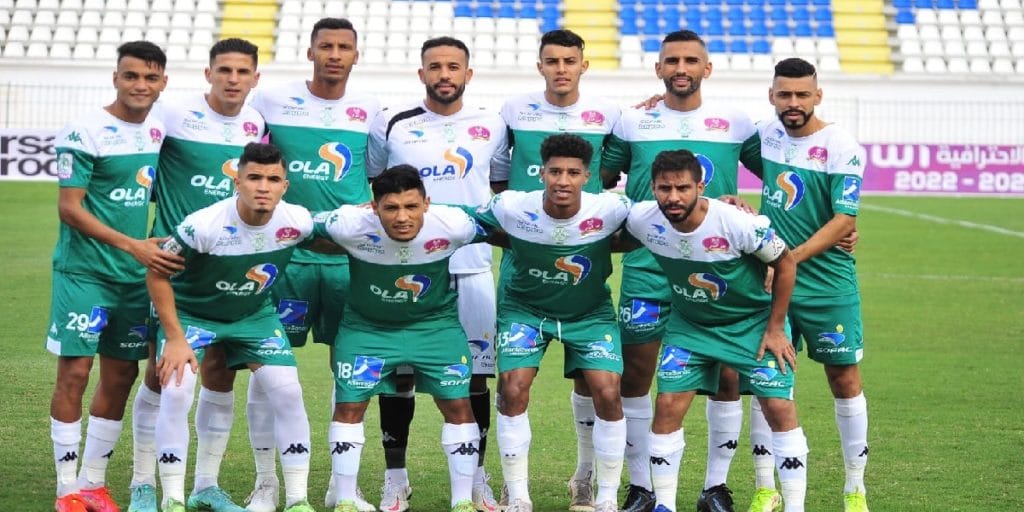 أزمة جديدة داخل نادي الرجاء الرياضي بين اللاعبين و البلجيكي مارك فيلموتس.