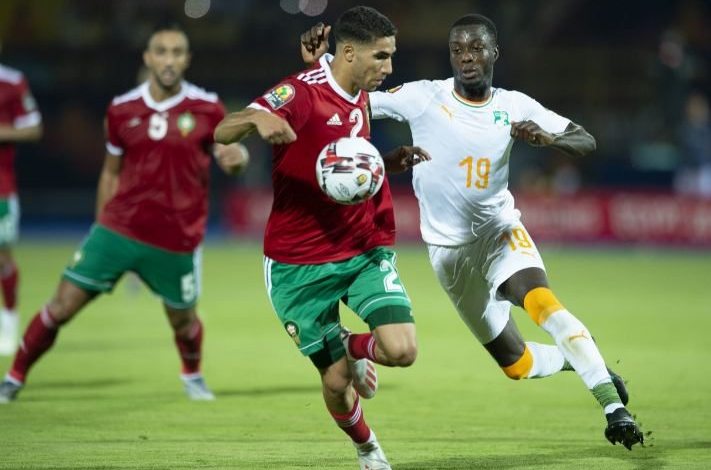 أشرف حكيمي يثير قلق مدرب الفريق الوطني المغربي وحيد حليلوزيتش