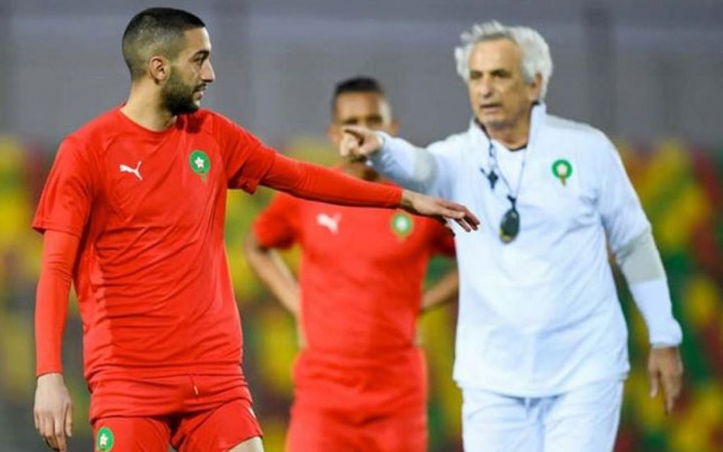 لقاء حكيم زياش نجم تشيلسي مع وحيد خليلوزيتش مدرب المنتخب الوطني.