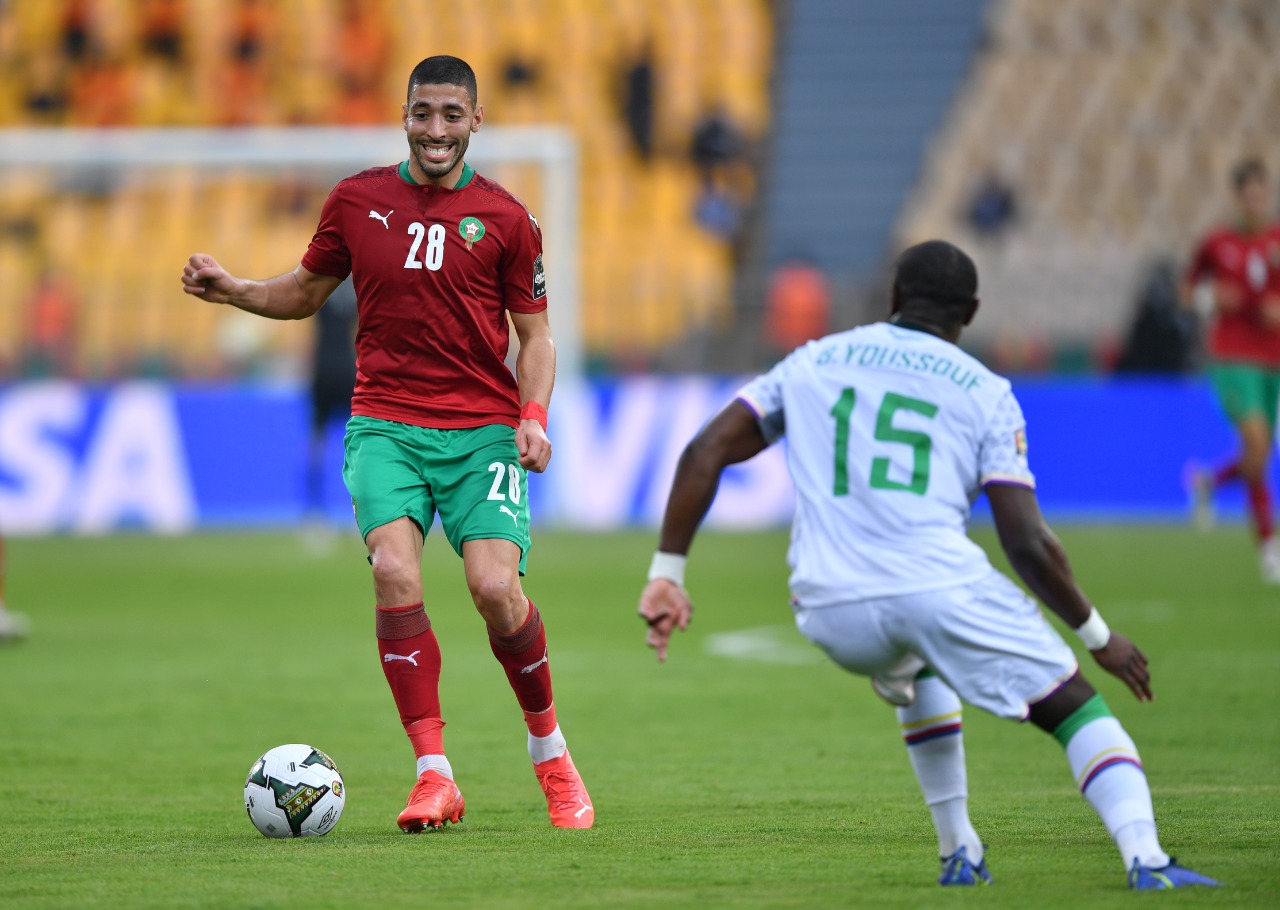 الدولي المغربي وجناح نادي جنت البلجيكي الدولي المغربي طارق تسيودالي إلى الدوري الإسباني