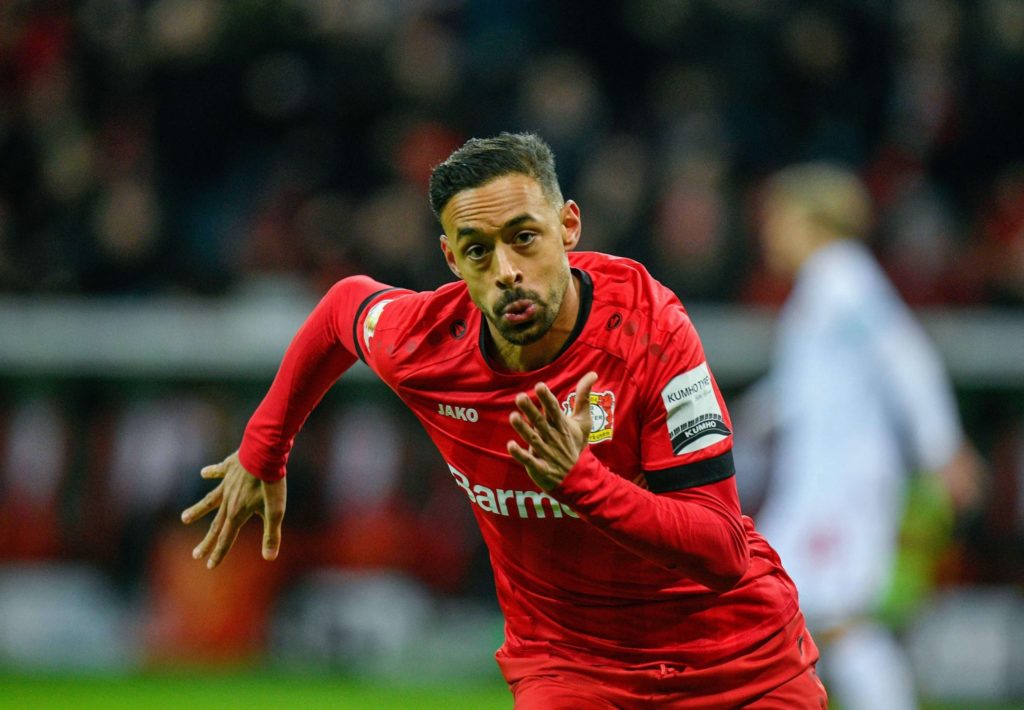 باير ليفركوزن الألماني يعلن عن تعرض لاعبه كريم بلعربي للإصابة