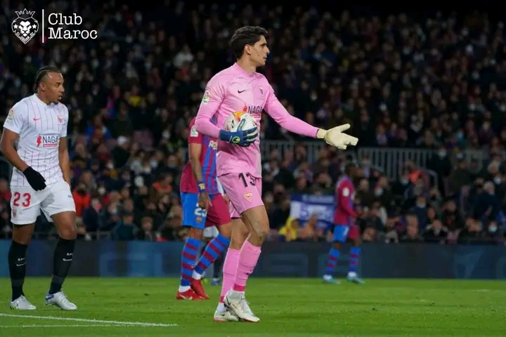 ياسين بونو يحرم تشافي هيرنانديز المدير الفني لبرشلونة لذة الفوز