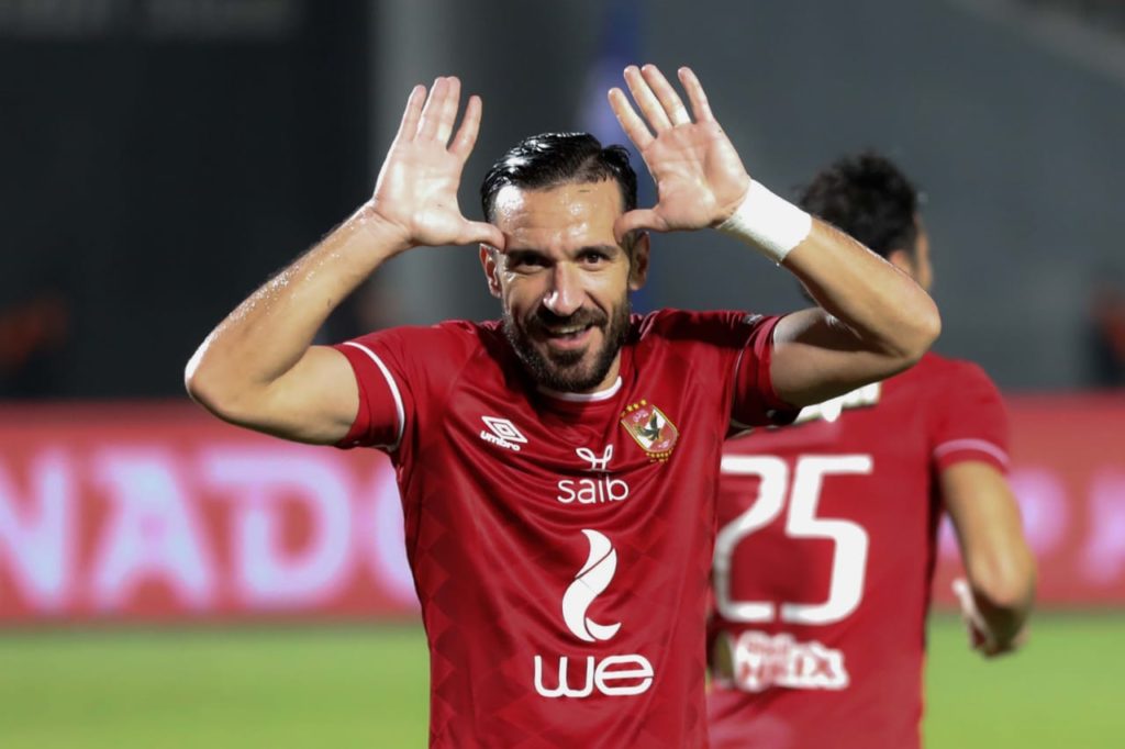 الأهلي المصري يحسم موقف التونسي علي معلول ظهير أيسر النادي بموقعة الرجاء المغربي