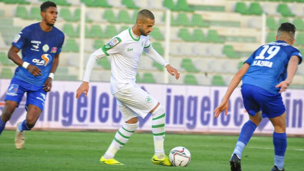 الطاوسي يضغط على الرجاء الرياضي لحسم 4 صفقات قبل الميركاتو الصيفي المقبل