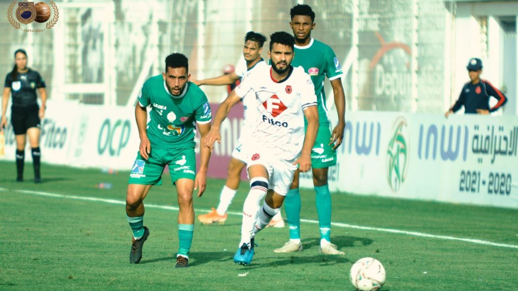 دخول فريق الرجاء الرياضي في صراع لانتداب محترف مغربي متميز بعد انفصاله عن فريقه.
