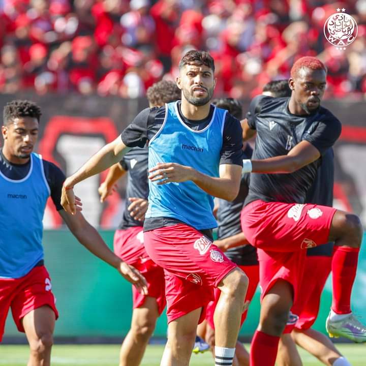 فريق الرجاء الرياضي يدخل على خط التعاقد مع نجم الوداد الرياضي