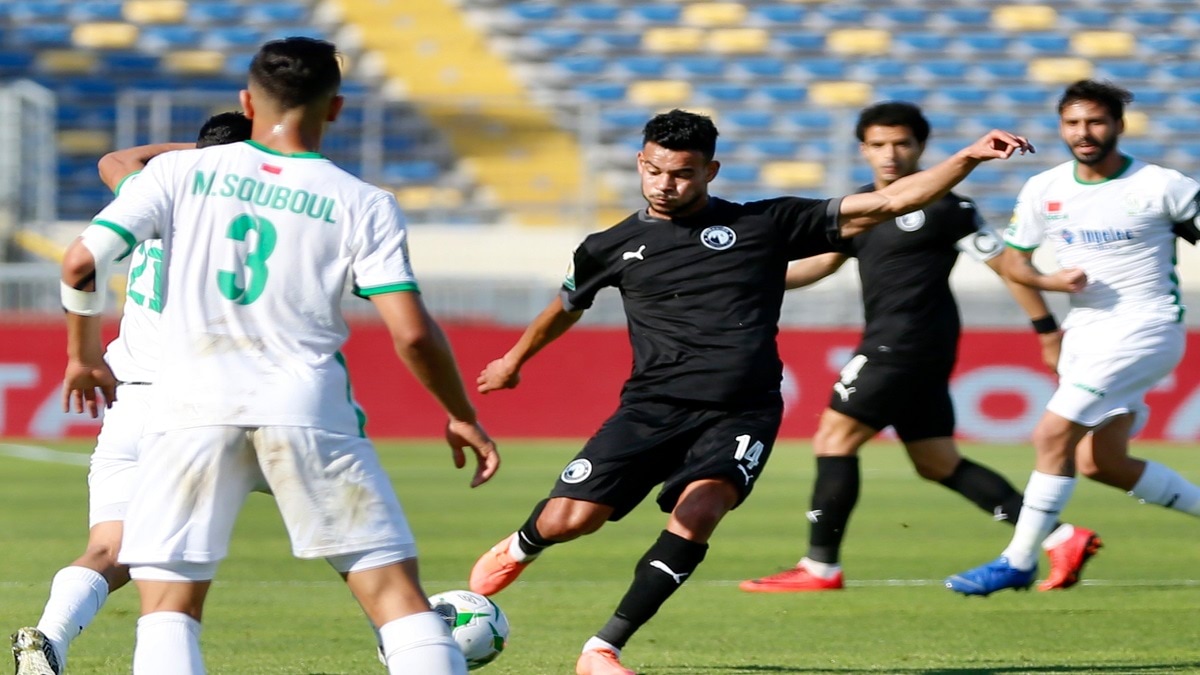 اللاعب حسام دقدوق سوء تفاهم يفشل أول صفقة انتقال إلى نادي الرجاء الرياضي ويضيع على الفريق صفقة بارزة