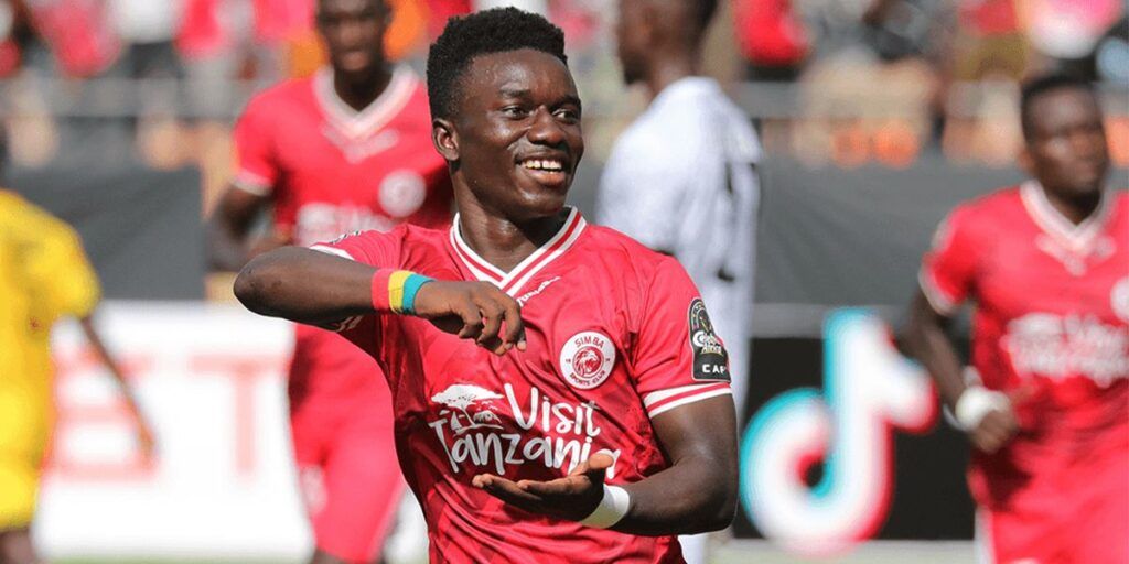 فريق الهلال السوداني يدخل على خط المفاوضات من أجل خطف نجم الكرة الإفريقية من الرجاء والوداد