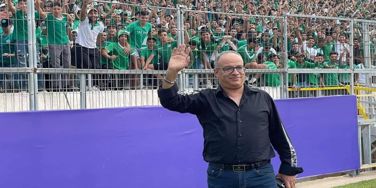 عزيز البدراوي رئيس نادي الرجاء الرياضي يعد الجماهير ب انتدابات سوبر للفريق الأخضر
