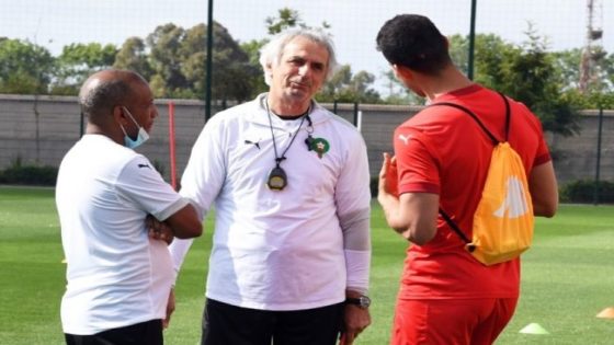 المدرب البوسني وحيد خليلوزيتش مدرب المنتخب المغربي يختفي عن مشهد أسود الأطلس و يثير جدلا واسعا