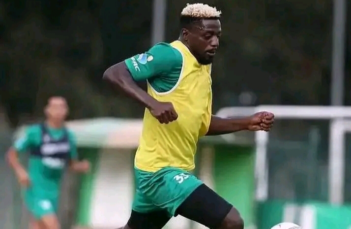 الدولي الغابوني أكسيل مايي يغادر الرجاء الرياضي والفريق الأخضر يقترب من إنهاء صفقة نجم بالدوري السعودي لتدعيم الخط الهجومي في الانتقالات الشتوية المقبلة